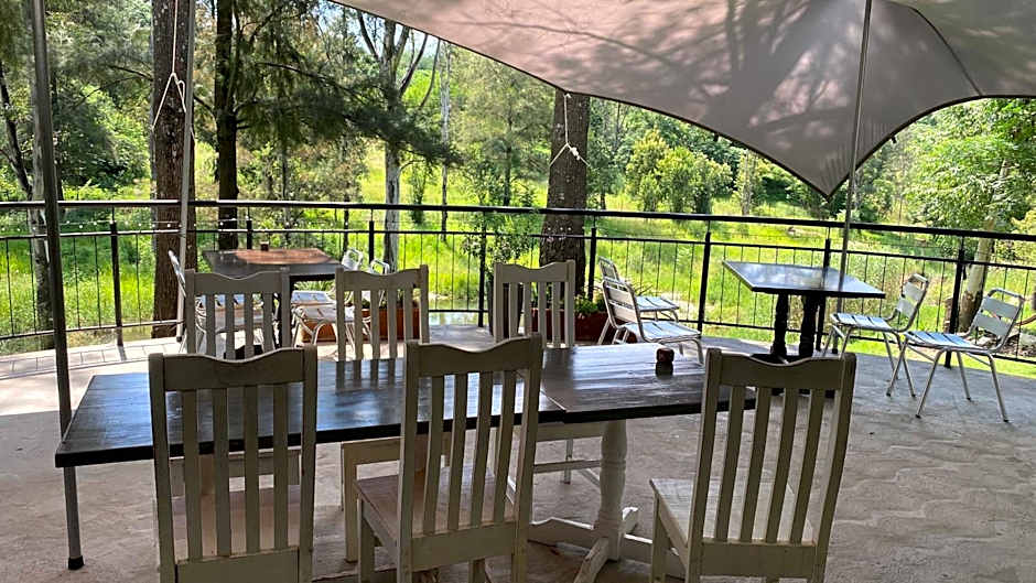 La Moor Country Venue & Eatery