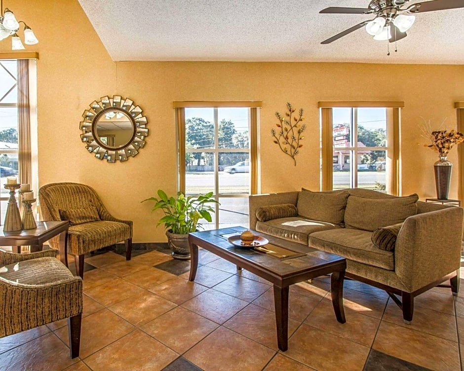 Quality Inn & Suites near Panama City Beach