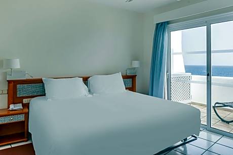 One-Bedroom Family Apartment