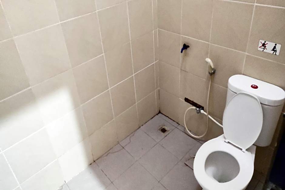 Hotel O Pondok Almirah