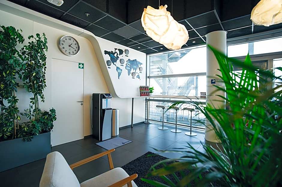 MY CLOUD Transit Hotel - Guests with international flight only!