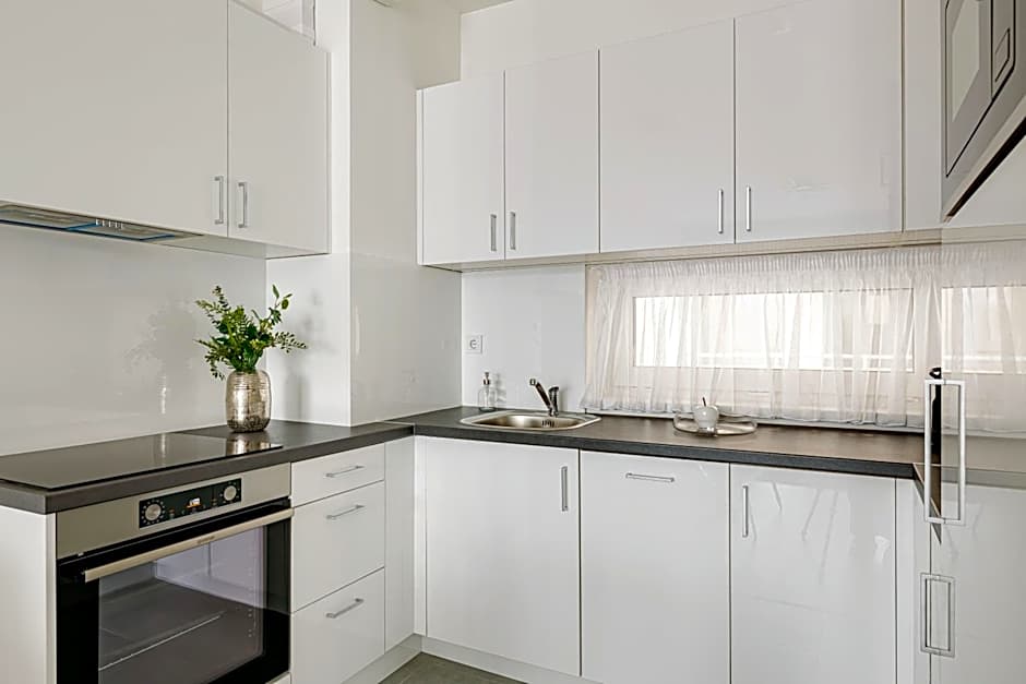 Spirit Apartments by FirstHost