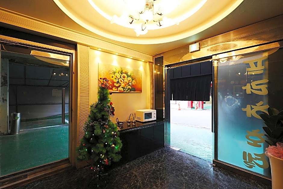 Suwon Station Hotel Insta