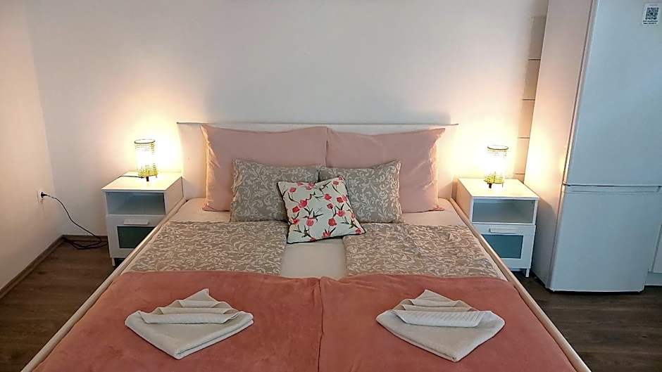 GoodMo Budapest Smart Rooms