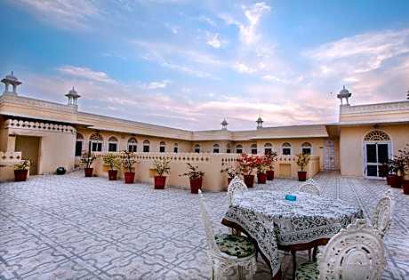 hotel castle alsisar