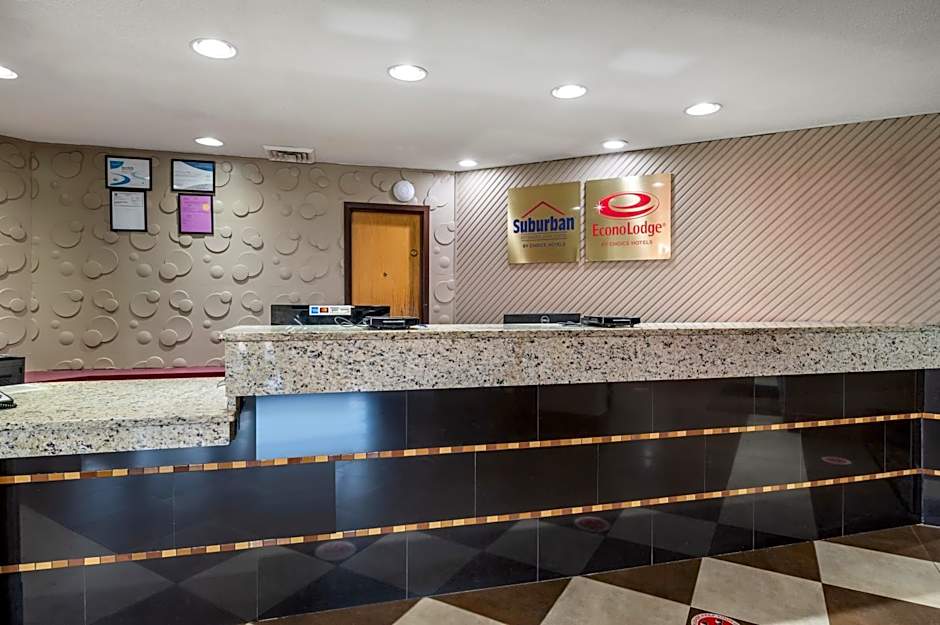 Photo 1 of 43 of Econo Lodge Lafayette near University
