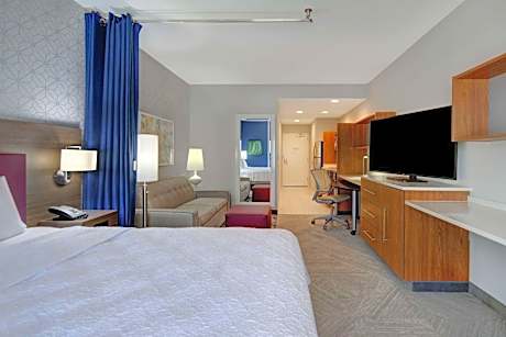 King Studio Suite - Non-Smoking