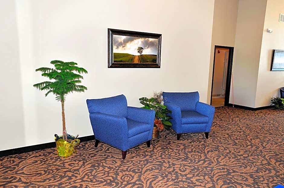 Cobblestone Inn & Suites - Holstein