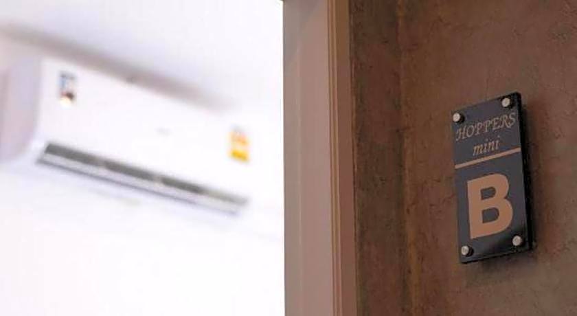 Hoppers Place Donmuang Hostel