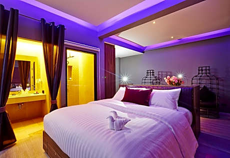 Standard King Room