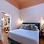 Villa Albi - Machne Yehuda Hotel