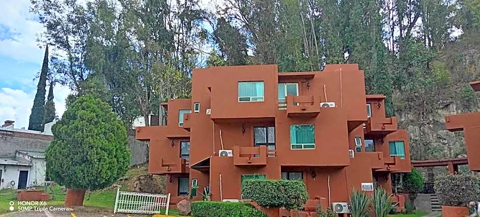 HOTEL PUNTA GALERIA