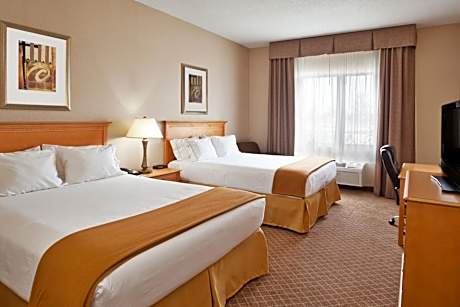 Standard Queen Room with Two Queen Beds