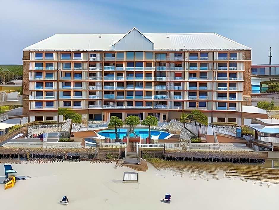 Palmetto Beachfront Hotel