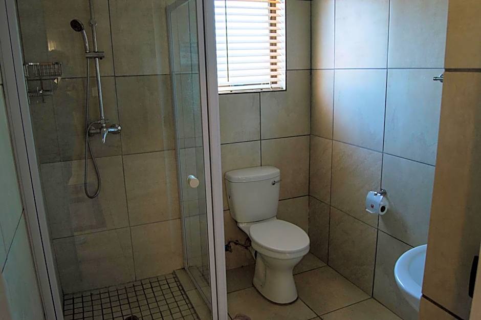 Crystal Rose Lodge & Spa