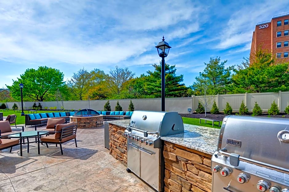 Courtyard by Marriott Long Island Islip/Courthouse Complex
