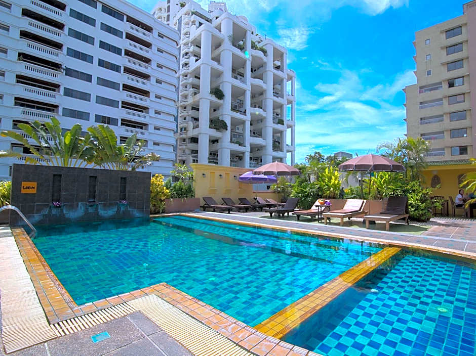 Woraburi Sukhumvit Hotel