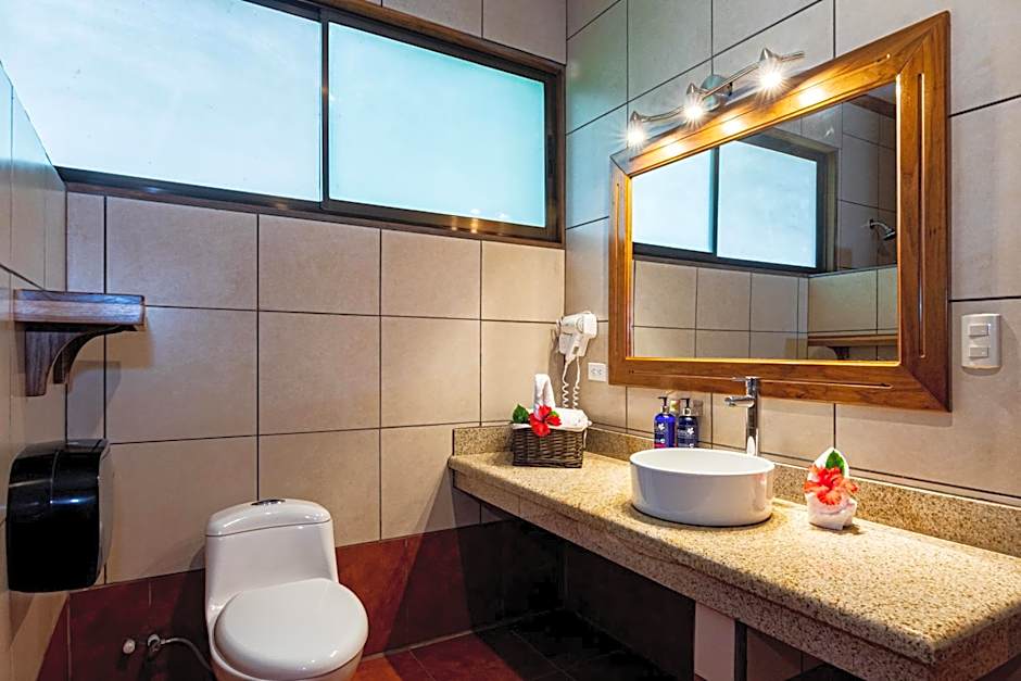 Hacienda Guachipelin Volcano Ranch Hotel & Hot Springs