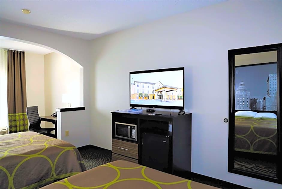 Super 8 by Wyndham High Point/Greensboro