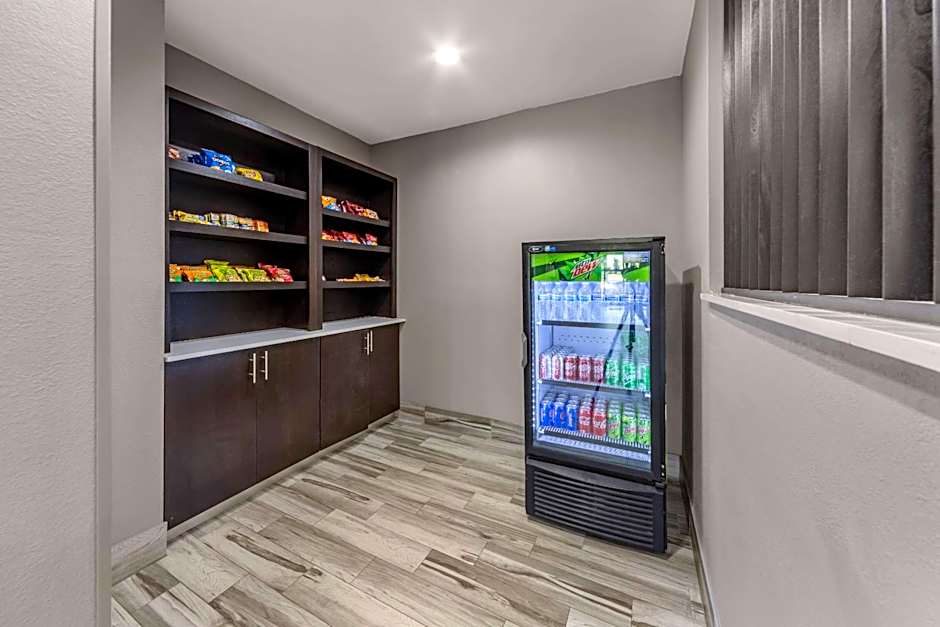 Garner Hotel Oklahoma City - Quail Springs by IHG