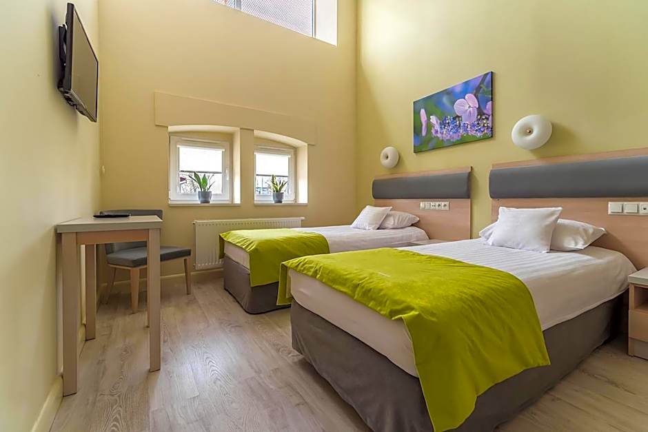 Antonińska Hotel & Apartamenty