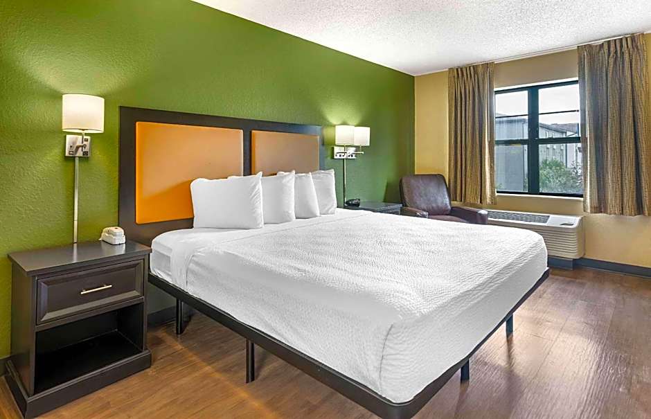 Extended Stay America Select Suites - Tampa - North - USF - Attractions
