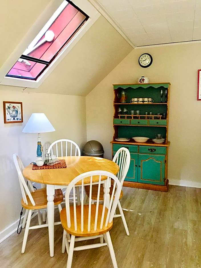 Sesuit Harbor House