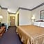Travelodge by Wyndham St. Louis