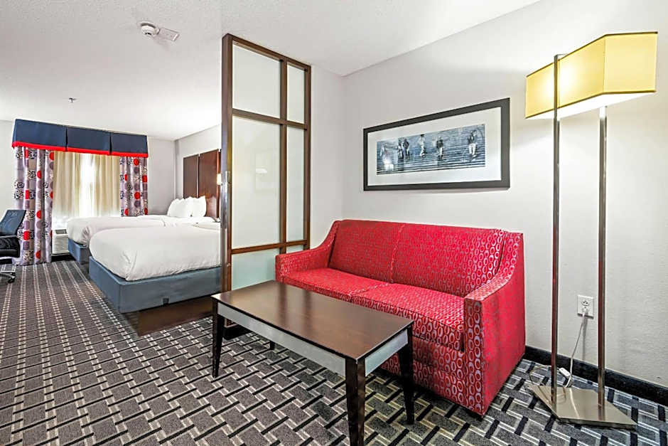 Photo 1 of 4 of 2 Queen Beds Suite