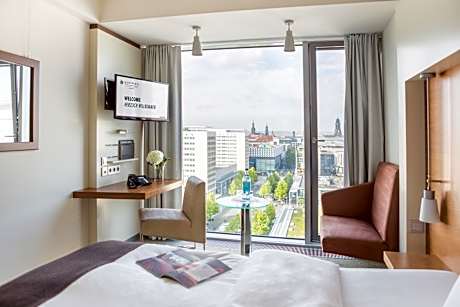 Deluxe Double Room with City View