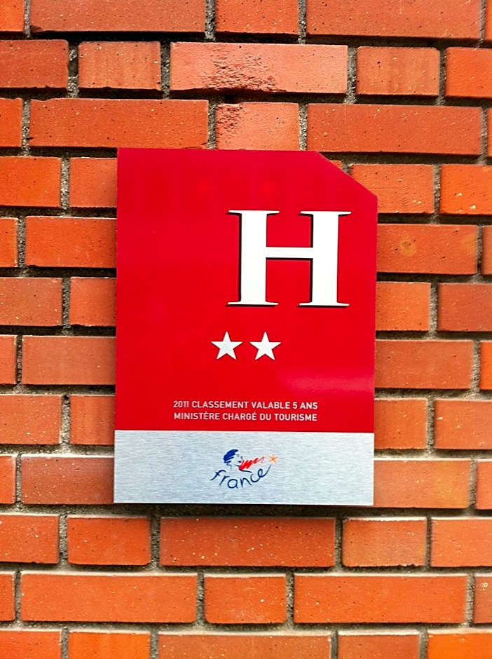 Hotel César Centre-ville Gare Charleville-Mézières