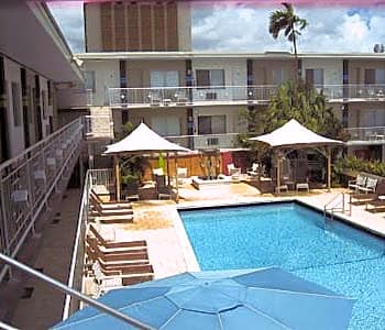 Selina Gold Dust – Miami, FL
