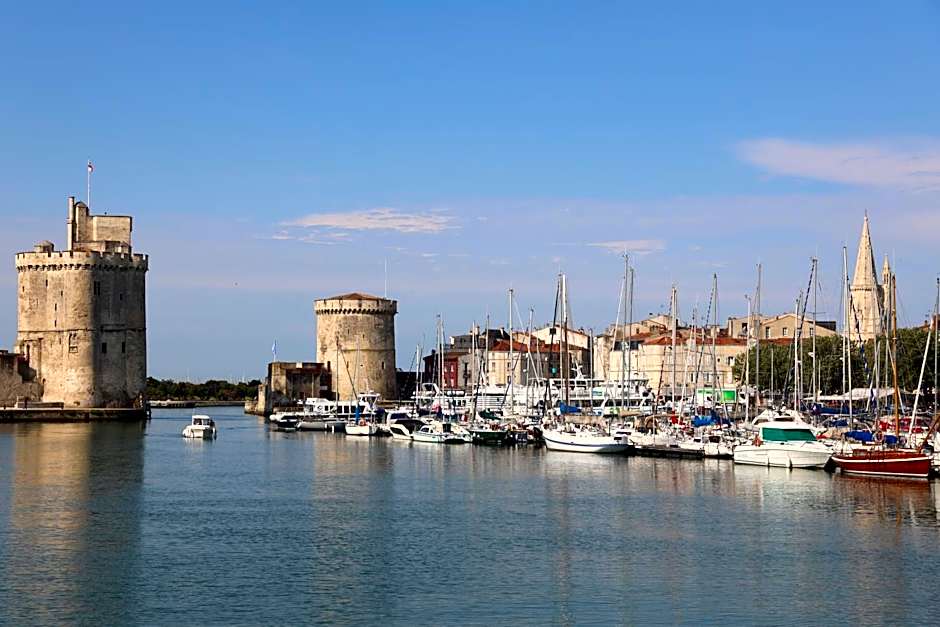 Un Hotel sur le Port