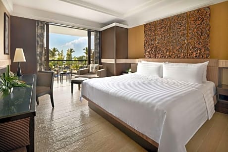 Local Residents Get MYR100 Daily F&B Credit - Deluxe Double Room