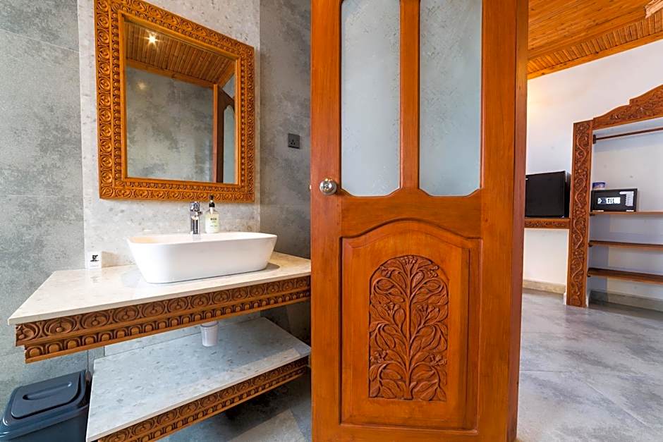 Tembo House Hotel