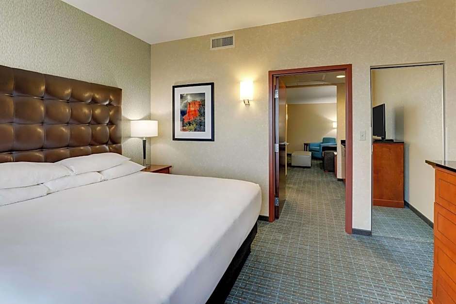 Drury Inn & Suites Phoenix Chandler Fashion Center