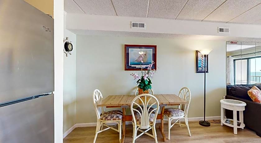 Marigot Beach Suites