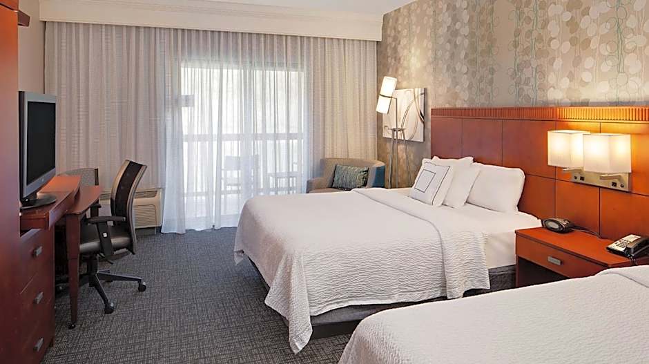 Courtyard by Marriott Pittsburgh West Homestead/Waterfront