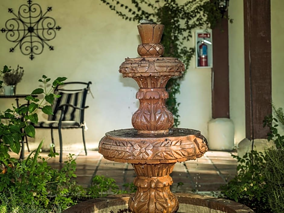 La Maison Hotel - Adults Only