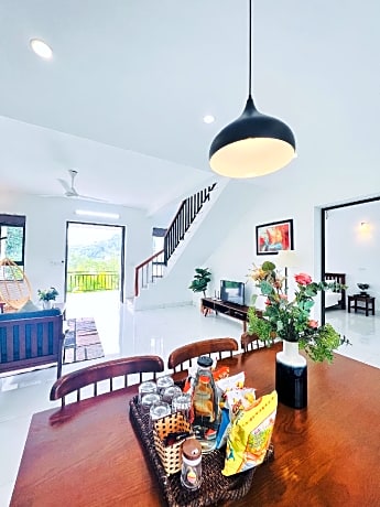 3 Bedroom Villa 3 King Beds