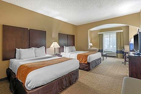Queen Suite with Two Queen Beds - Disability Access/Non-Smoking