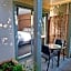 La Rochelle Motel