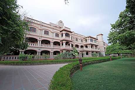 MVT Guesthouse & Restaurant