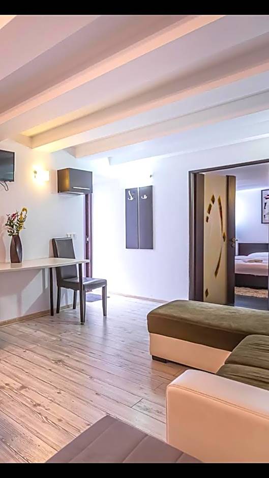 Piata Sfatului Central Confort