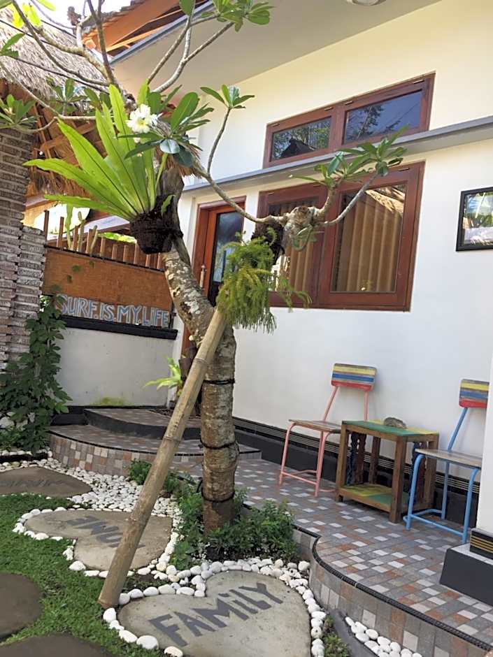 Medewi Secret SurfCamp