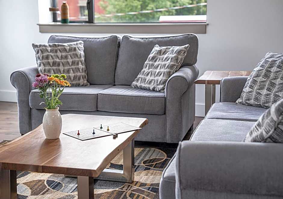 Selkirk Snug by Revelstoke Vacations