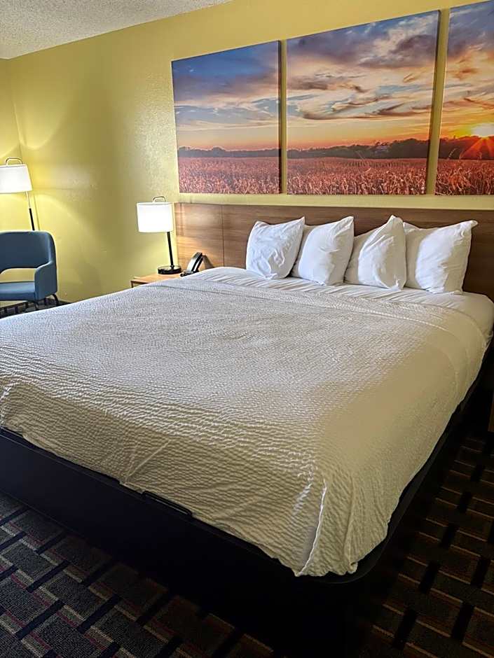 Days Inn by Wyndham Park City Kansas