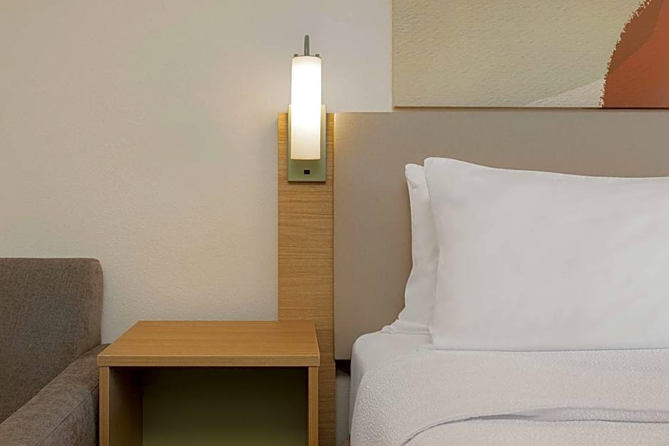 Spark by Hilton Santa Nella