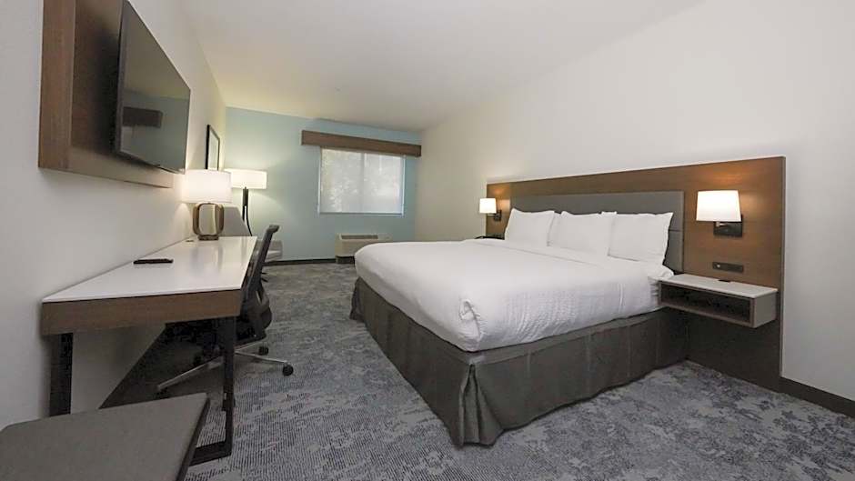 La Quinta Inn & Suites by Wyndham Santa Cruz