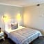 Hotel Pause - Free WiFi & Free Parking!!